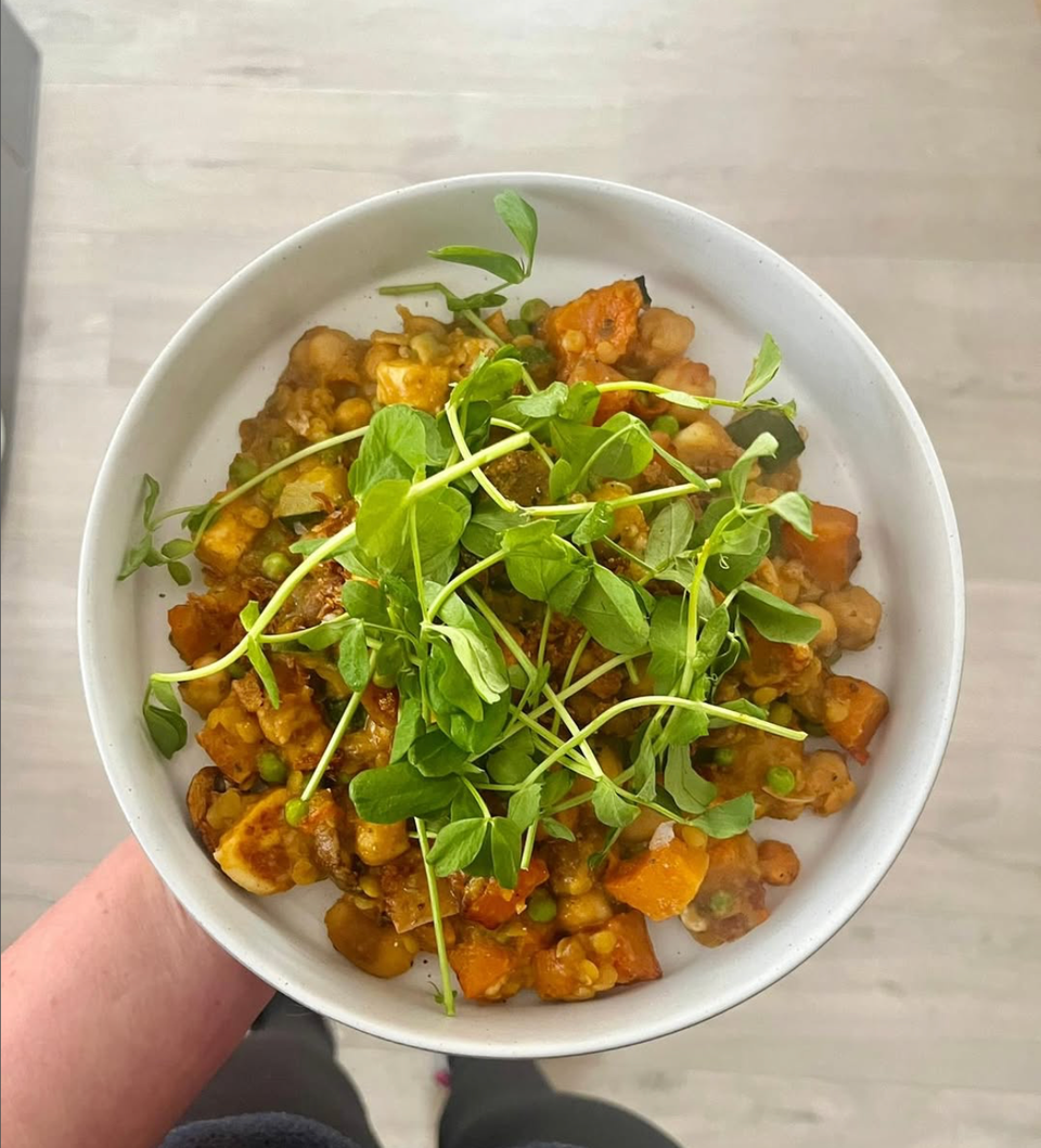 Easy Green Lentil and Halloumi Curry 🍛